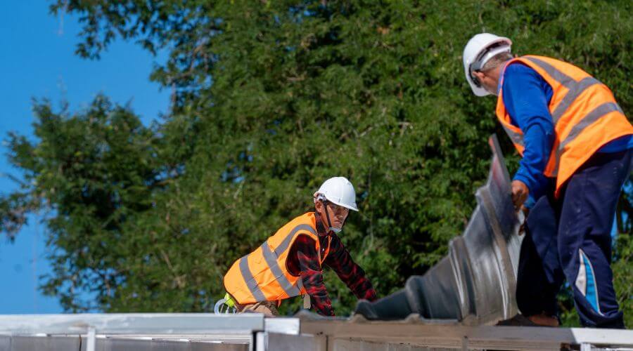 Professional residential roofers in Nordman, ID